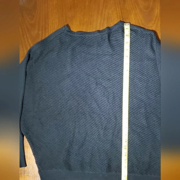 Tahari Black Pullover‎ Sweater Size Large - Picture 7 of 11